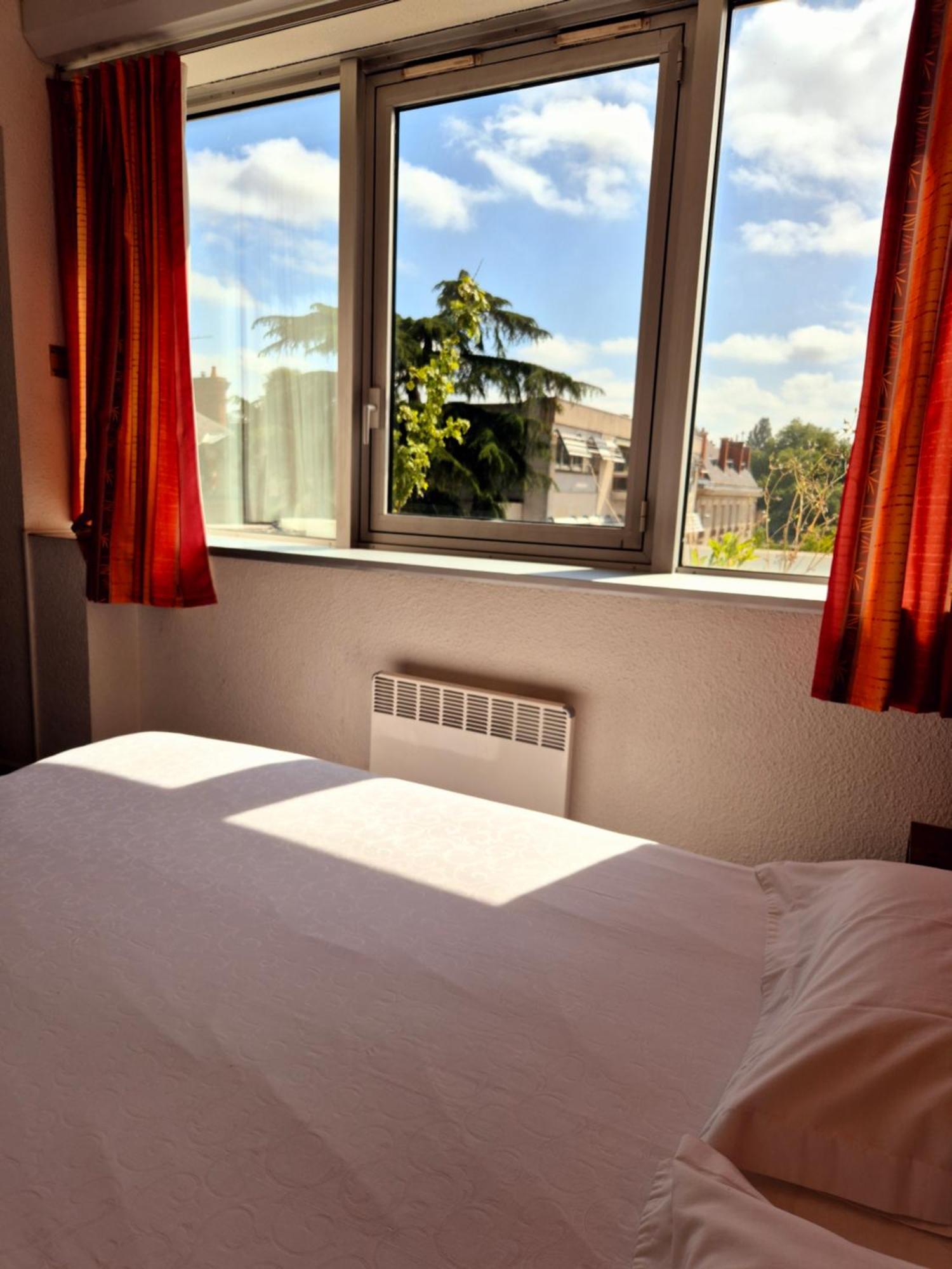 Arche Hotel Vierzon Exterior photo